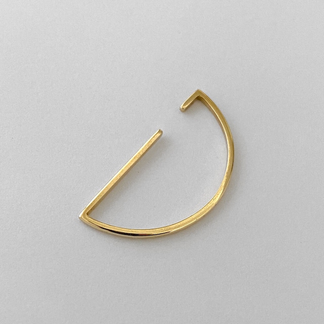 ‘shape’ halfmoon earcuff