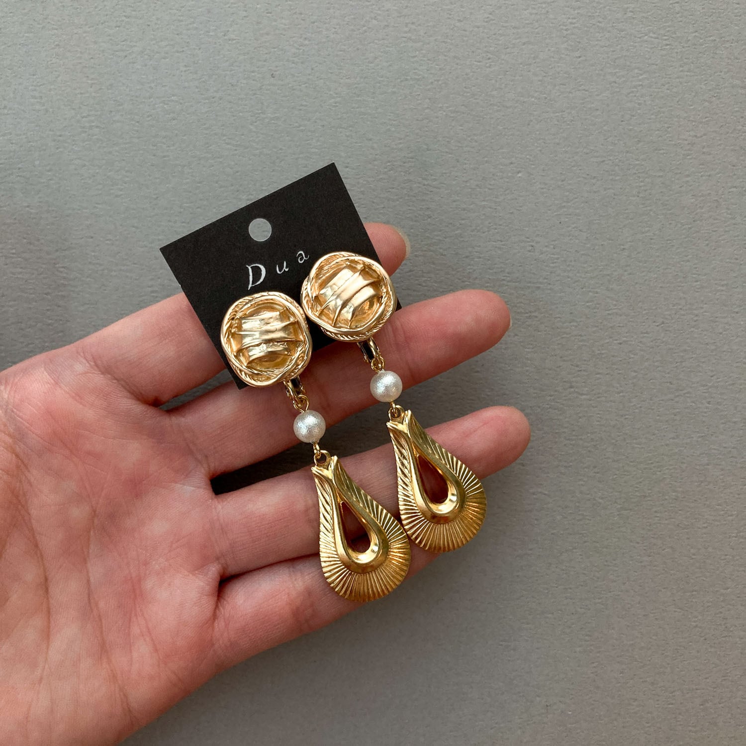 37e07b1c2077467817e5b2773d06db