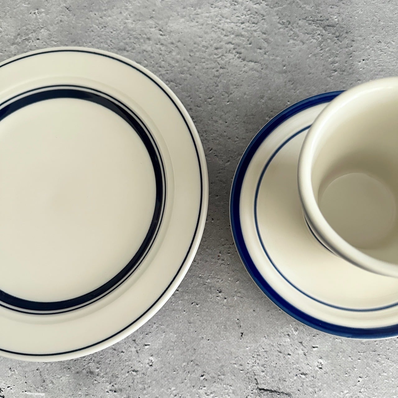 21cmプレート: カントリーサイド /ネイビーブルー（KOYO) | CONTENTE