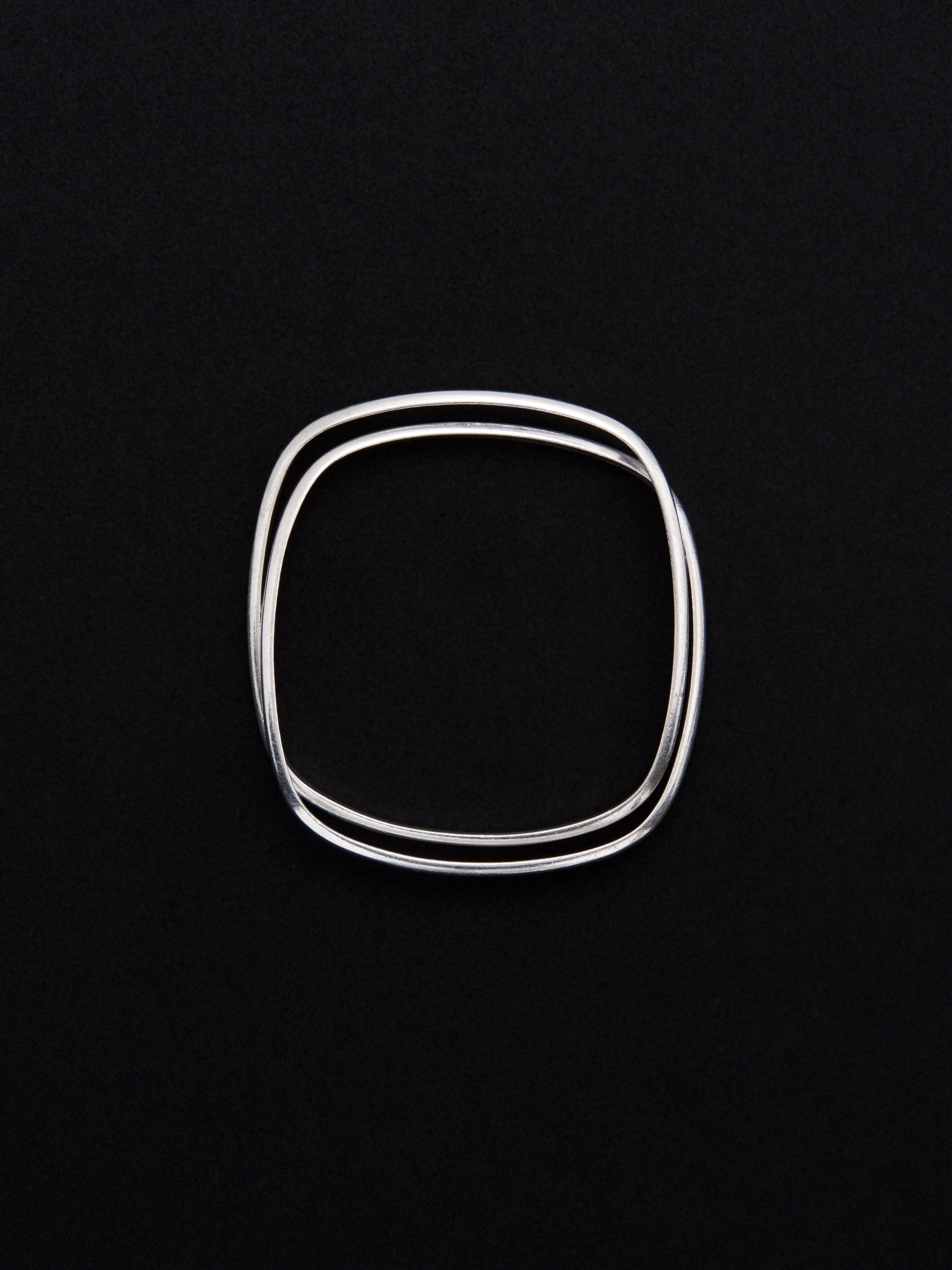 BRACELET & BANGLE | Fabulous Sounds