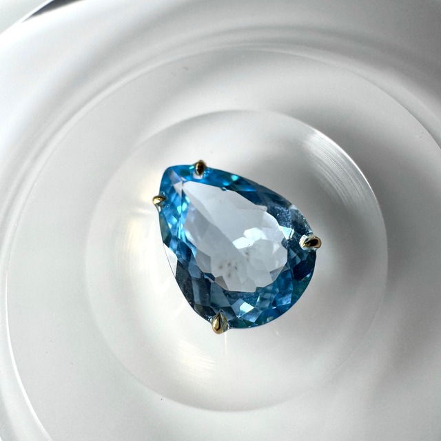 no.13 スイスブルートパーズ ペンダントトップ兼ブレスチャーム