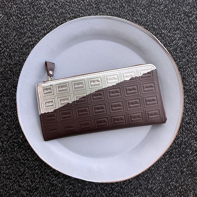 革のビターチョコ・薄型長財布 (銀の包み紙)