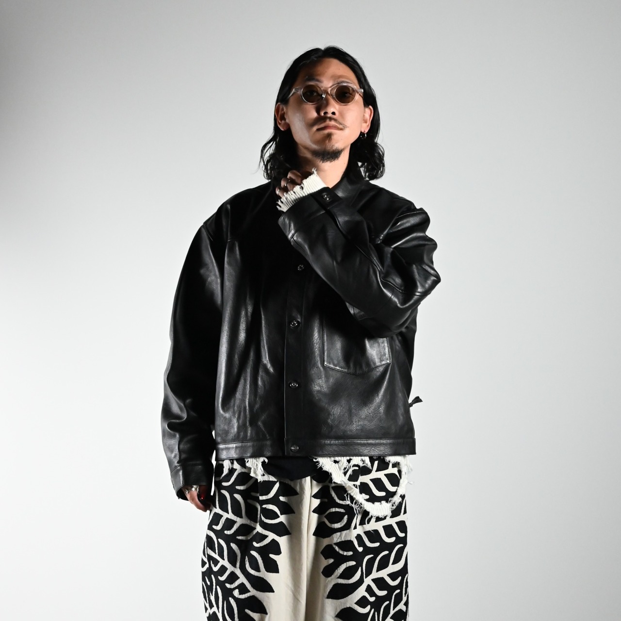 CCUの新作「TRUCKER JACKET」コーディネート