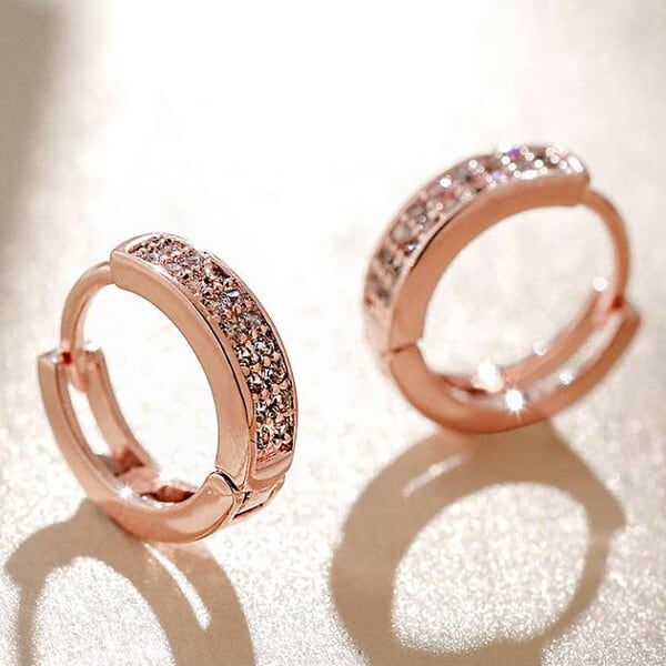 スワロフスキーピアス　ピンクゴールド新品 スワロフスキー ピアス ピンクゴールド チャーム付き 【公式通販】