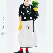 裾パイピング×丸みシルエット 個性派ホワイトスカート 《i0731》