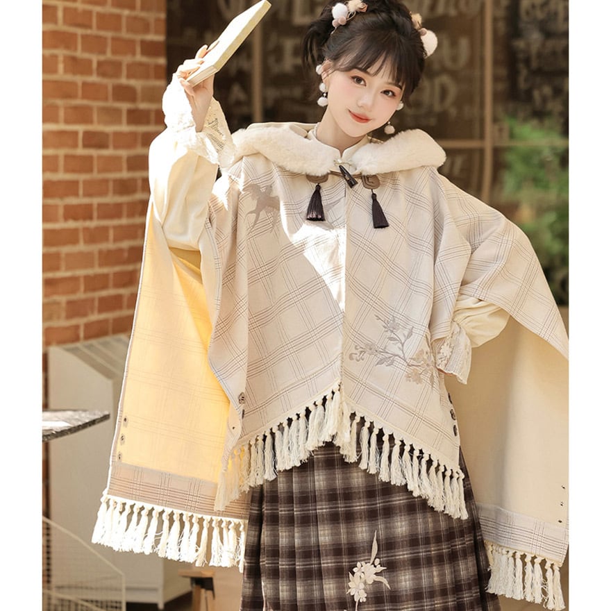 クラロリ 森ガール フード付き ケープ ポンチョ風 タッセル 秋冬コーデ
