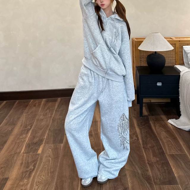 wing-motif sweat pants　ウイングモチーフスウェットパンツ　J2130