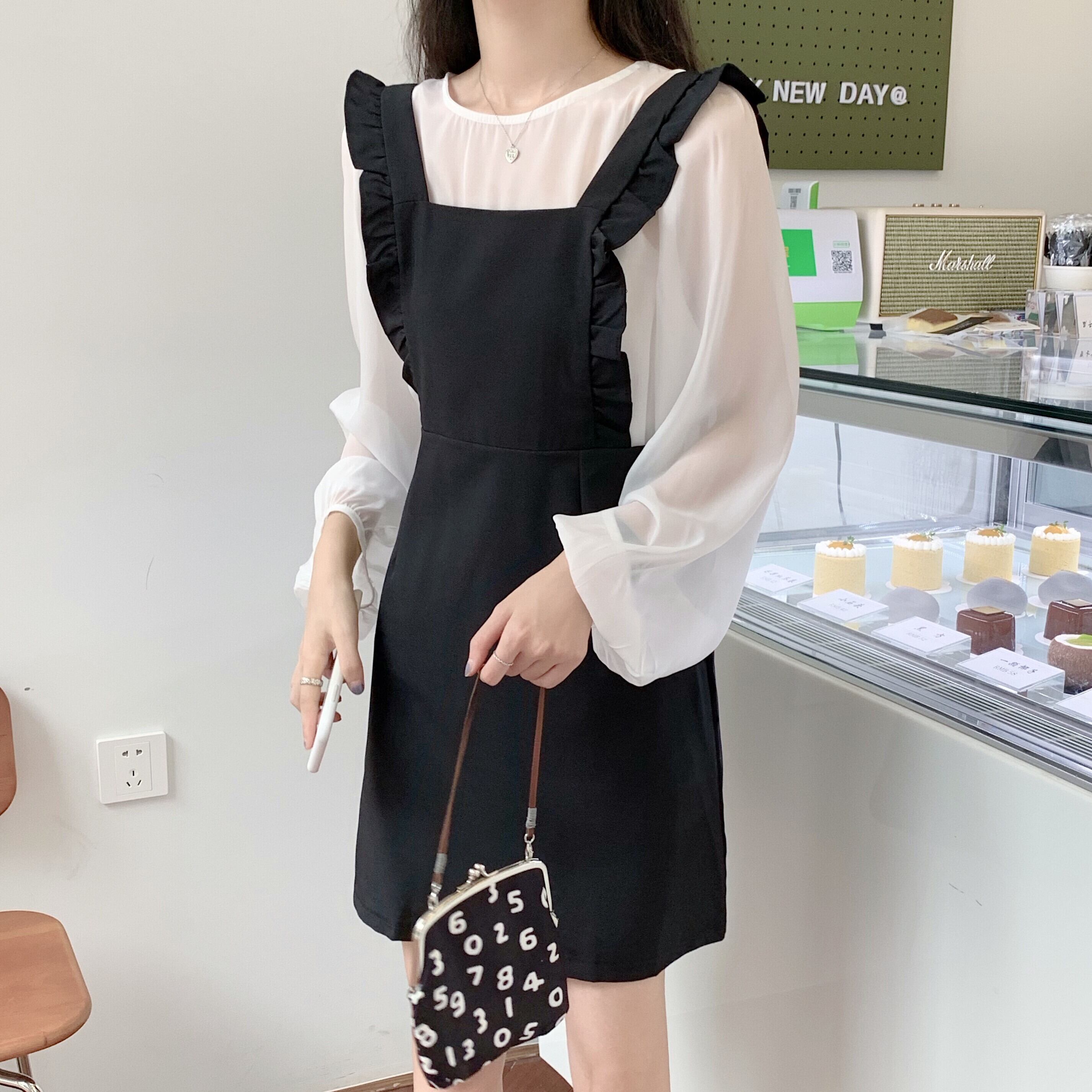 送料無料 シックな双子コーデセットアップ セットアップ ブラウス ワンピース 2点セット デート 着回し Lamitte Deco トレンド 韓国ファッション ショップ Base店