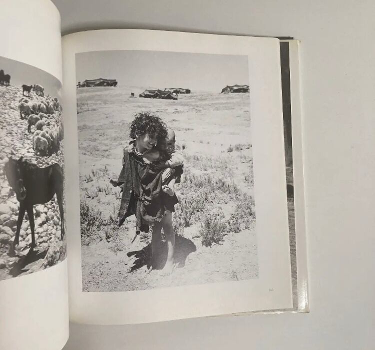 IZIS Photographies 1944-1980 イジス 洋書 写真集 IZIS Photographies 1944-1980 イジス 洋書 写真集 | artbookano
