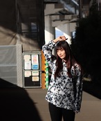 VOLUNTAS floral print  oversized silhouette shirt (WHT) 436008