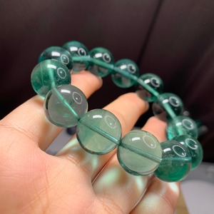 f53透明度有りグリーンフローライトブレスレット