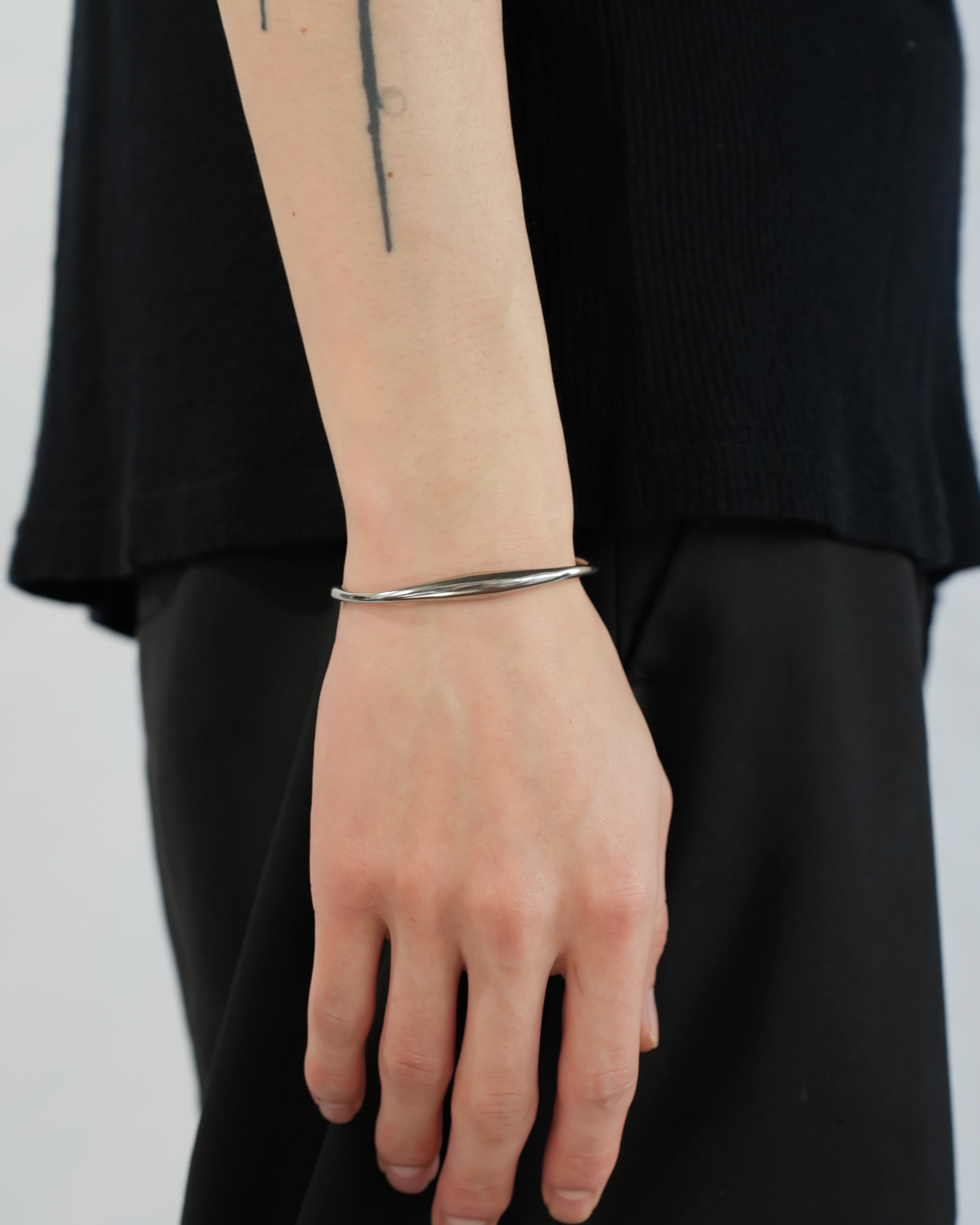 Deformation bangle | 13lue