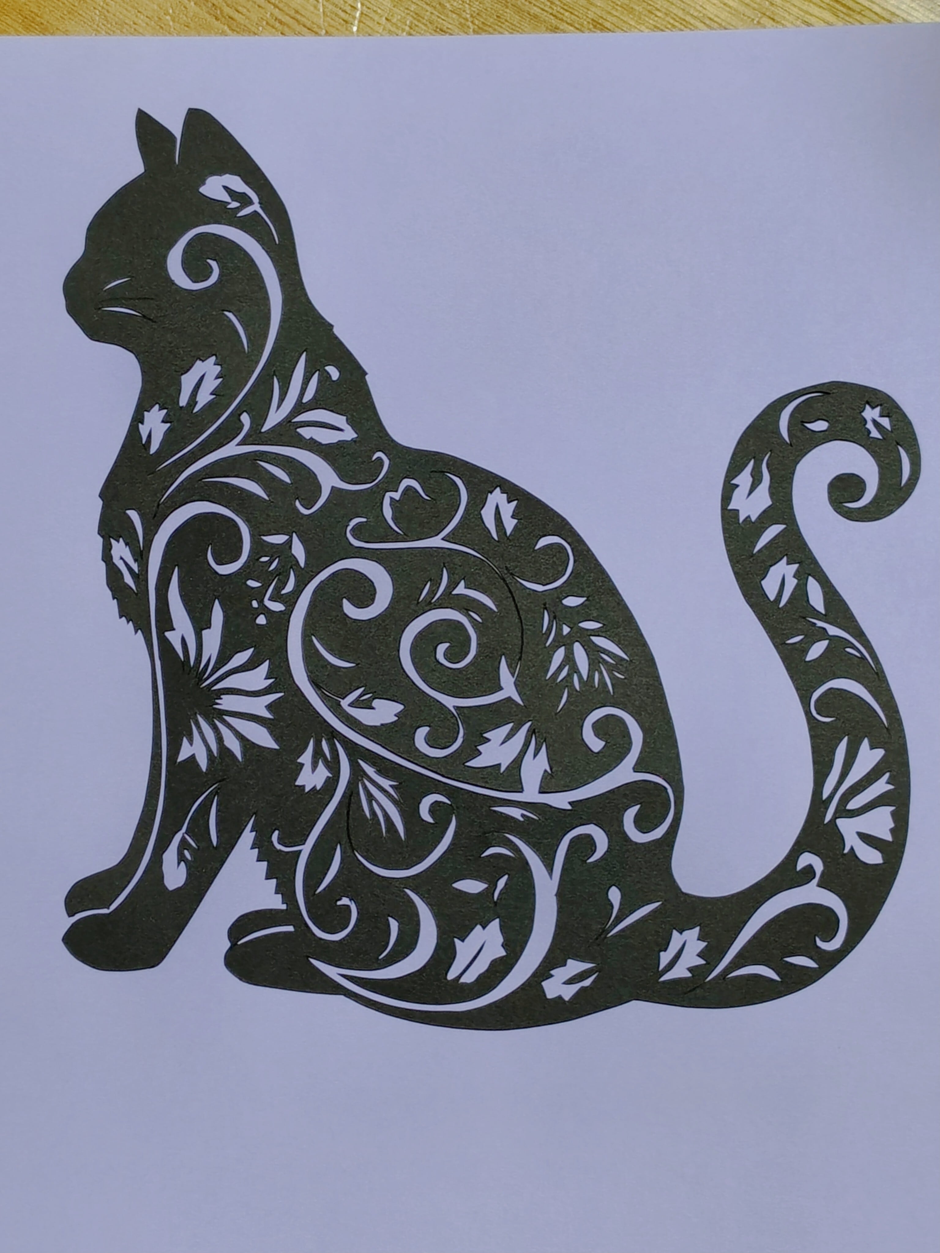 切り絵 猫ちゃんシルエット(草花模様）左向き | Miyu工房 Paper Cutting