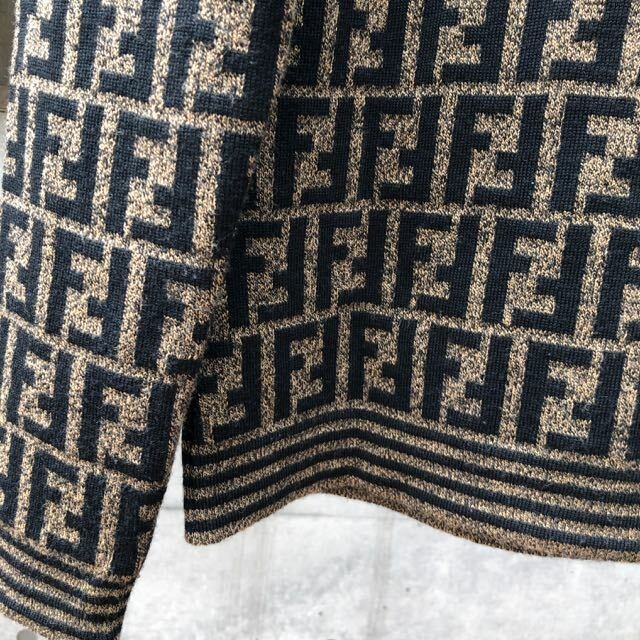 FENDIフェンディ ズッカ柄 長袖タートルニット セータートップス  