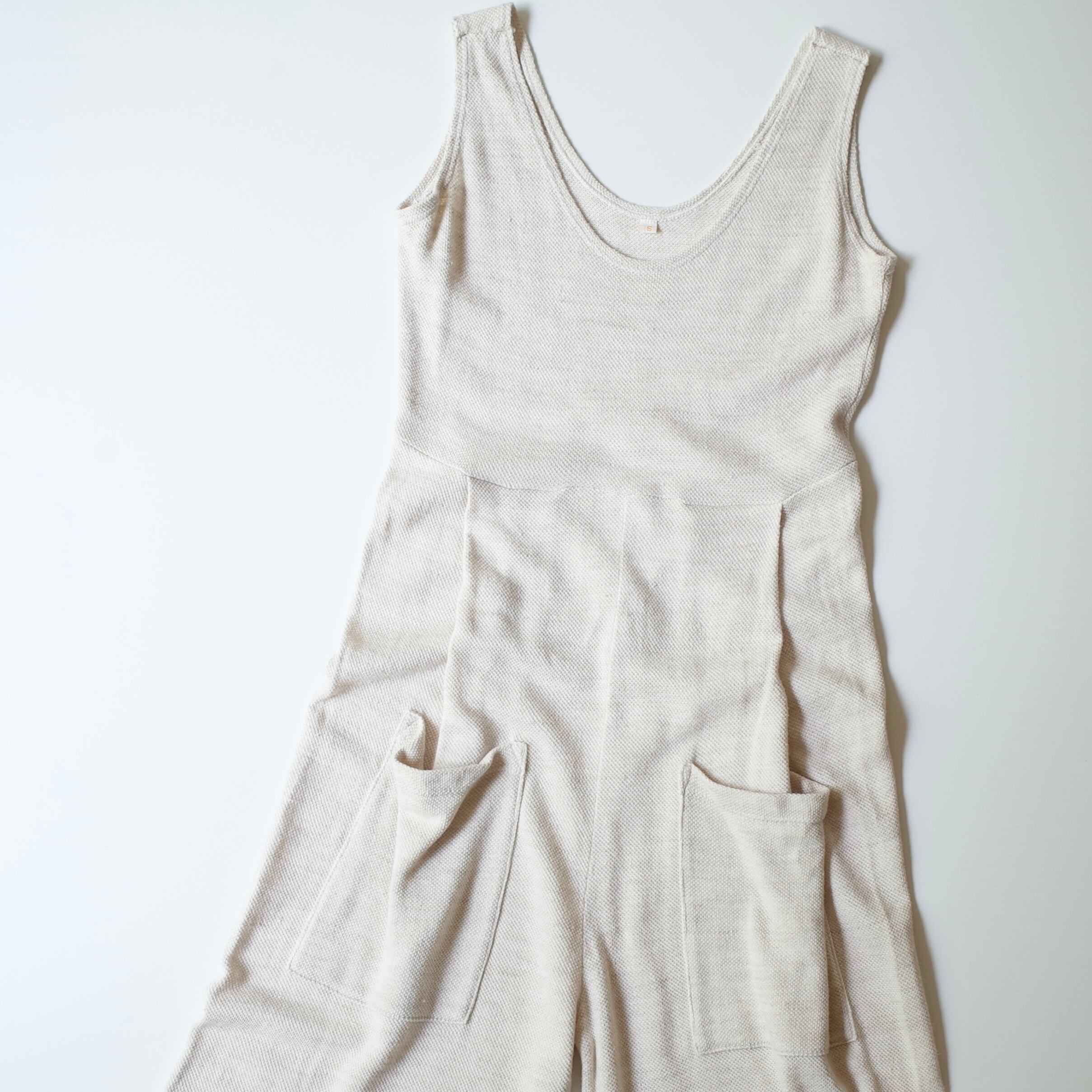 Sleeveless salopette