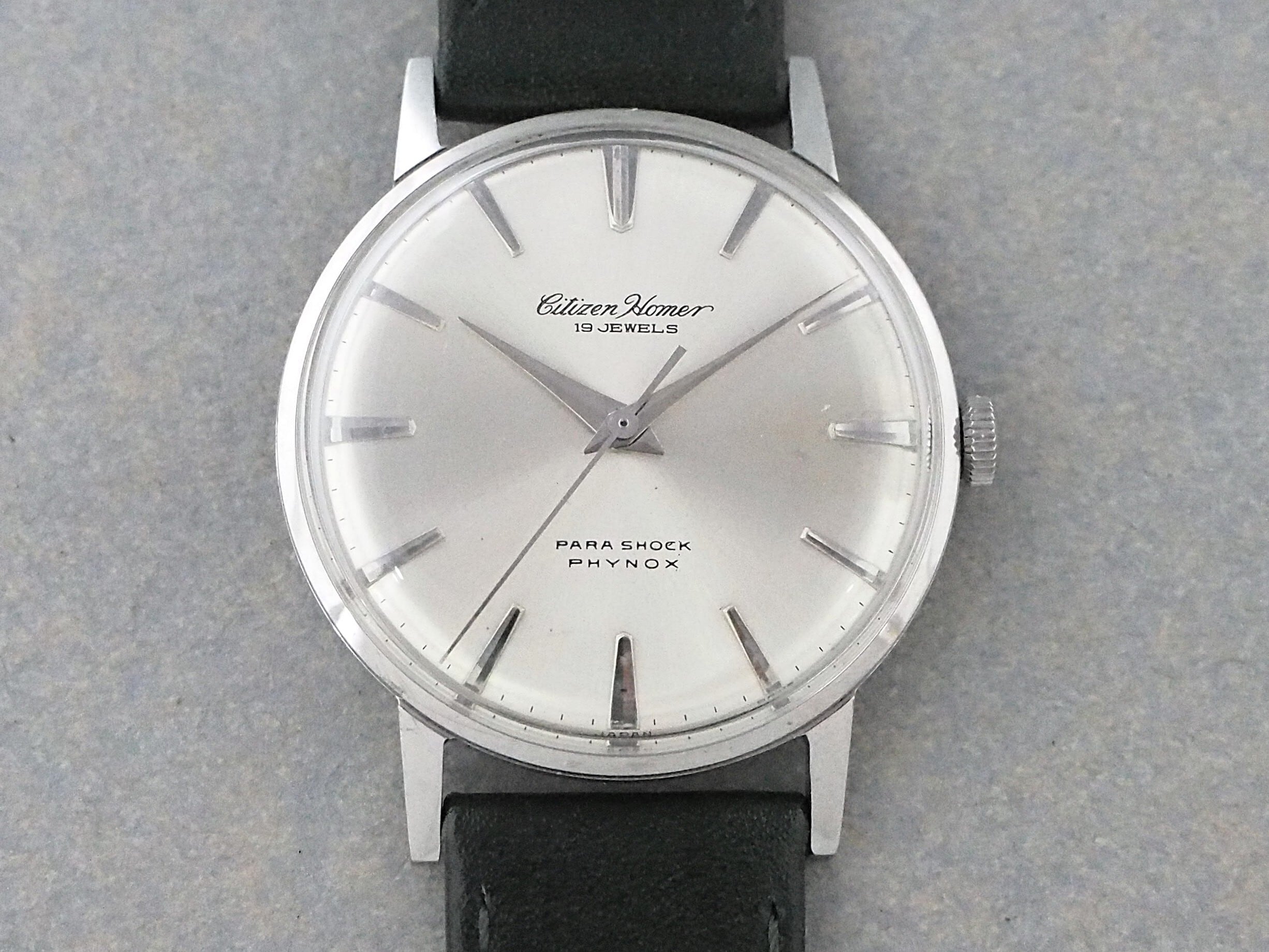 Vintage watch | L o'clock
