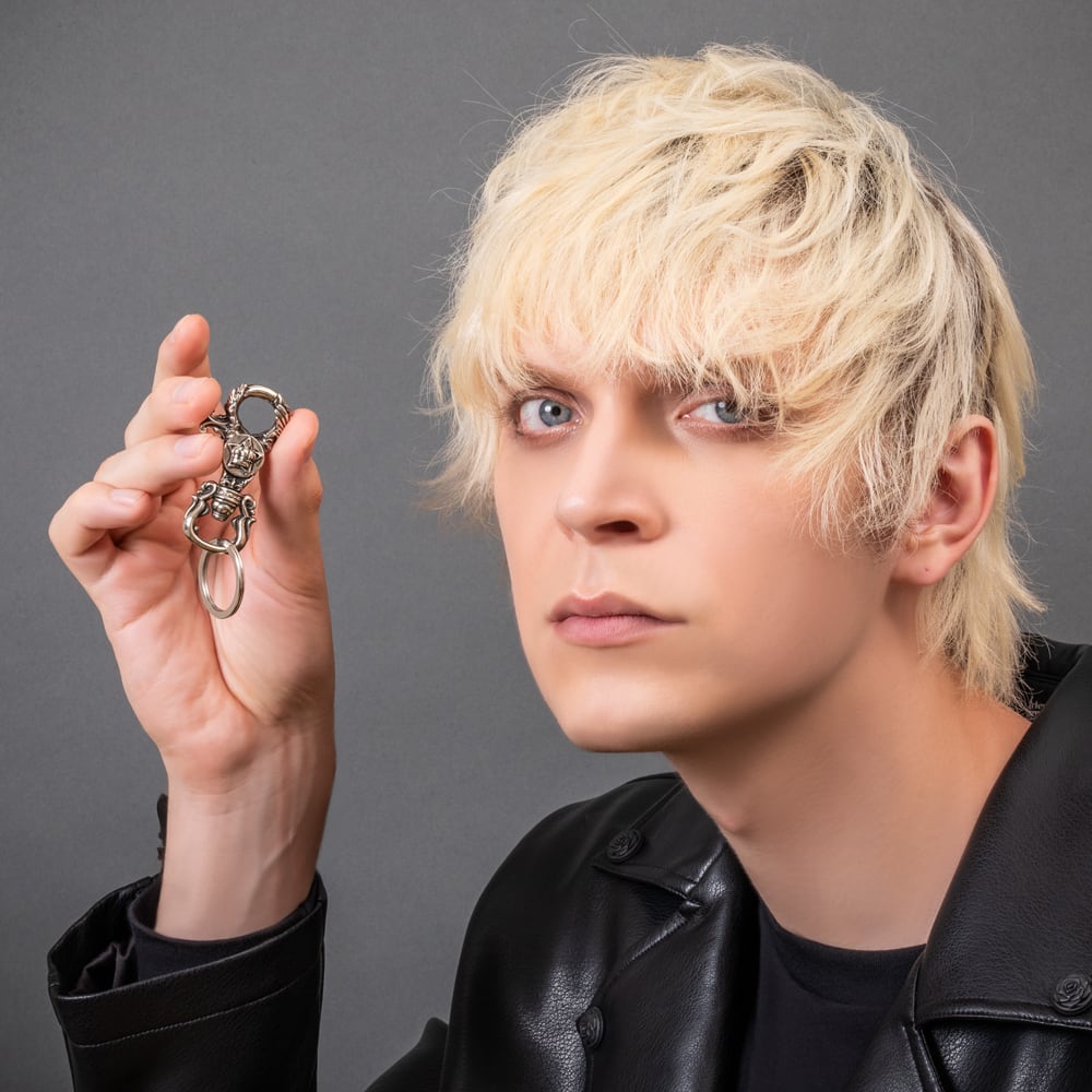 開店セール☆レア品 新品未使用 美品 プラダ スネークスキン ロゴ キーリング コメ兵｜【新品】プラダ 1PS063 キーリング｜PRADA｜ブランド財布