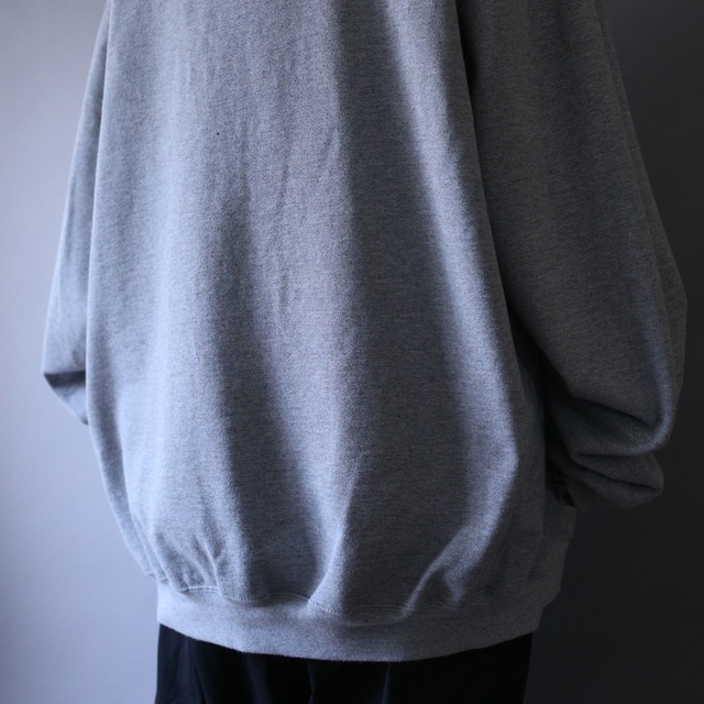 "carhartt" over silhouette fry-front zip-up parka