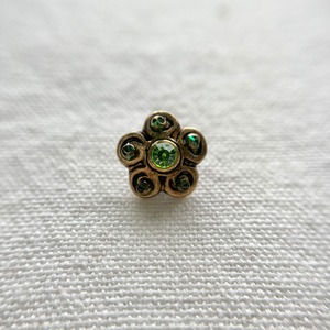 1粒ライトグリーン×ゴールドフラワー 12.5㎜