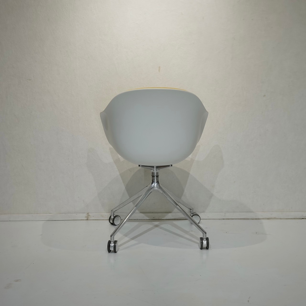 BoConcept ボーコンセプト Adelaide アデレード アームチェア デスクチェア オフィスチェア 椅子 チェア モダン 北欧 ミニマル