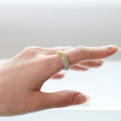 【13号】Point yellow 翡翠くり抜き甲丸リング A貨翡翠 jd_rg2395