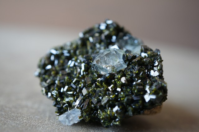 トルコ産エピドート/クォーツ Epidote / Quartz 2132