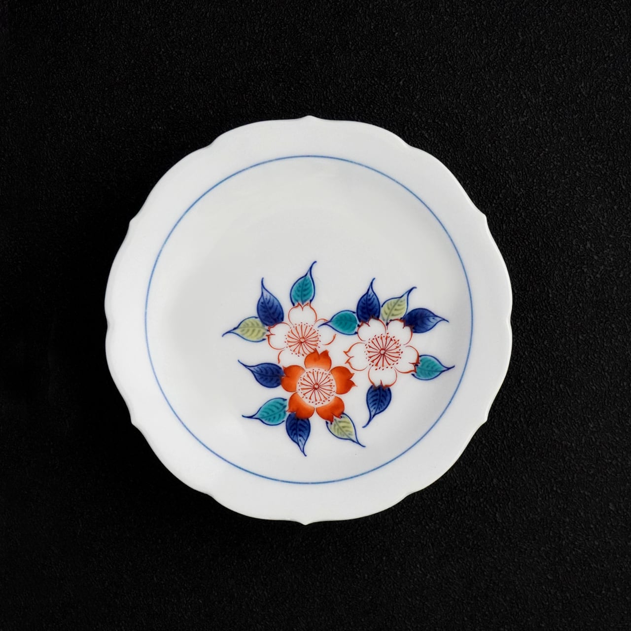 市川光春】色鍋島の伝統 鍋島藩窯 御庭窯 市川光春作 錦