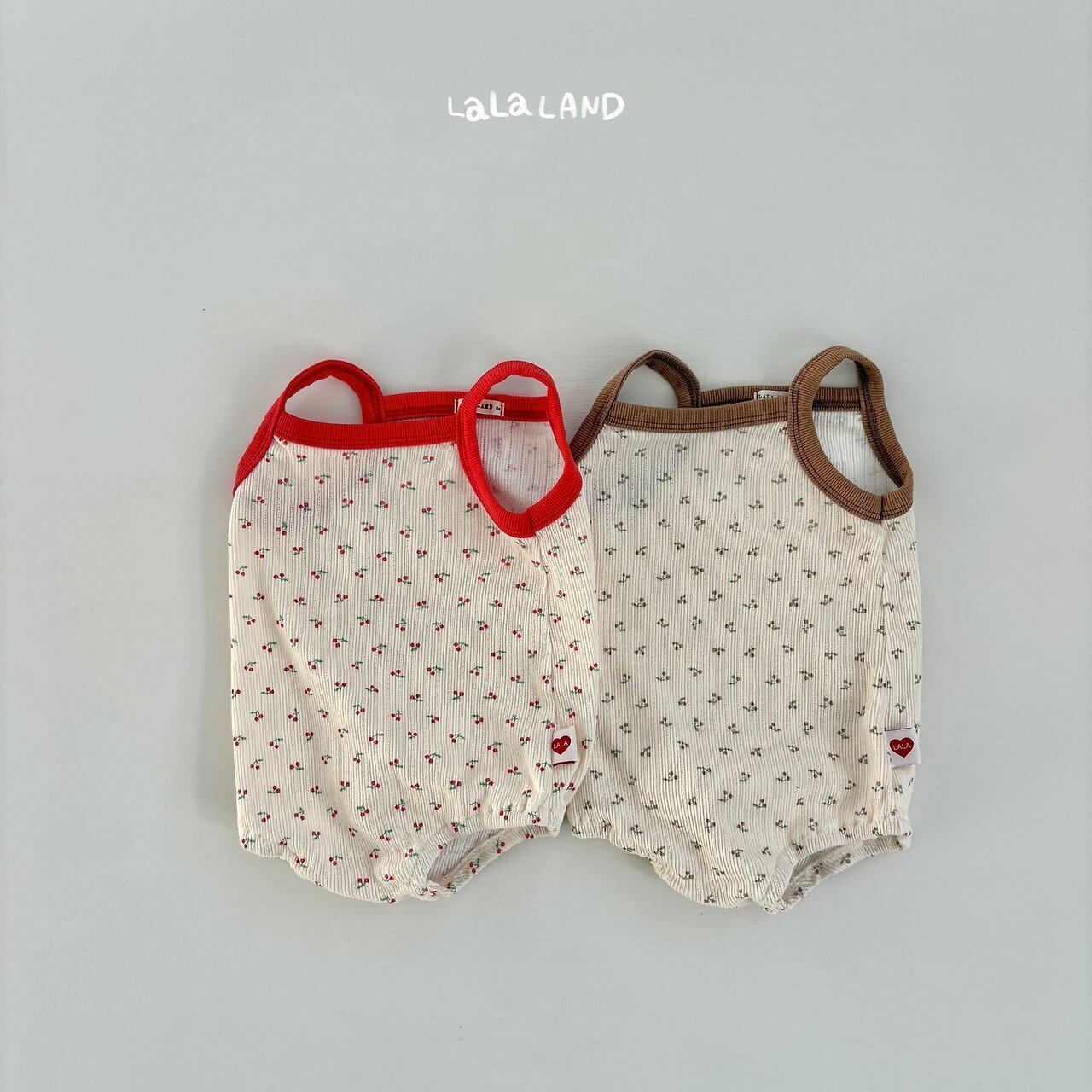 《予約》送料無料【lalaland】bebe) Cherry Suit