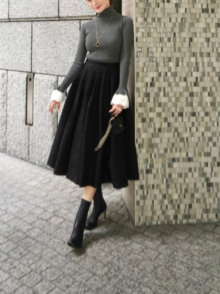 新品　HYEON ヘヨン　swan skirt 黒