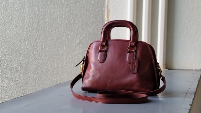 COACH コーチ ショルダー ミニ ウォレット ボルドー 美品