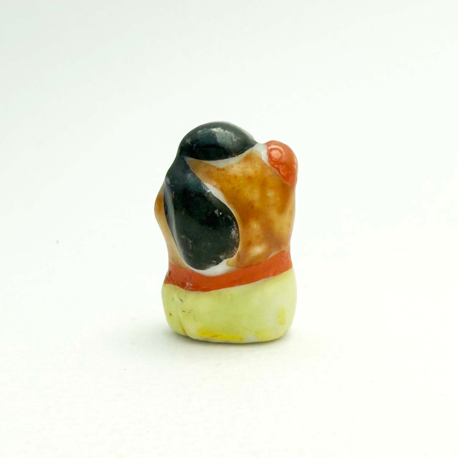 ヴィンテージ陶製豆神様人形（着彩大黒3cm）