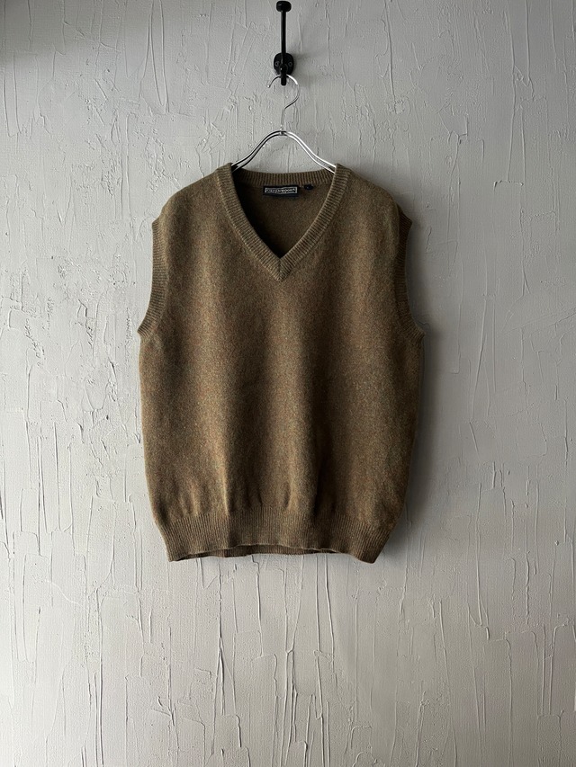 euro lambswool knit vest