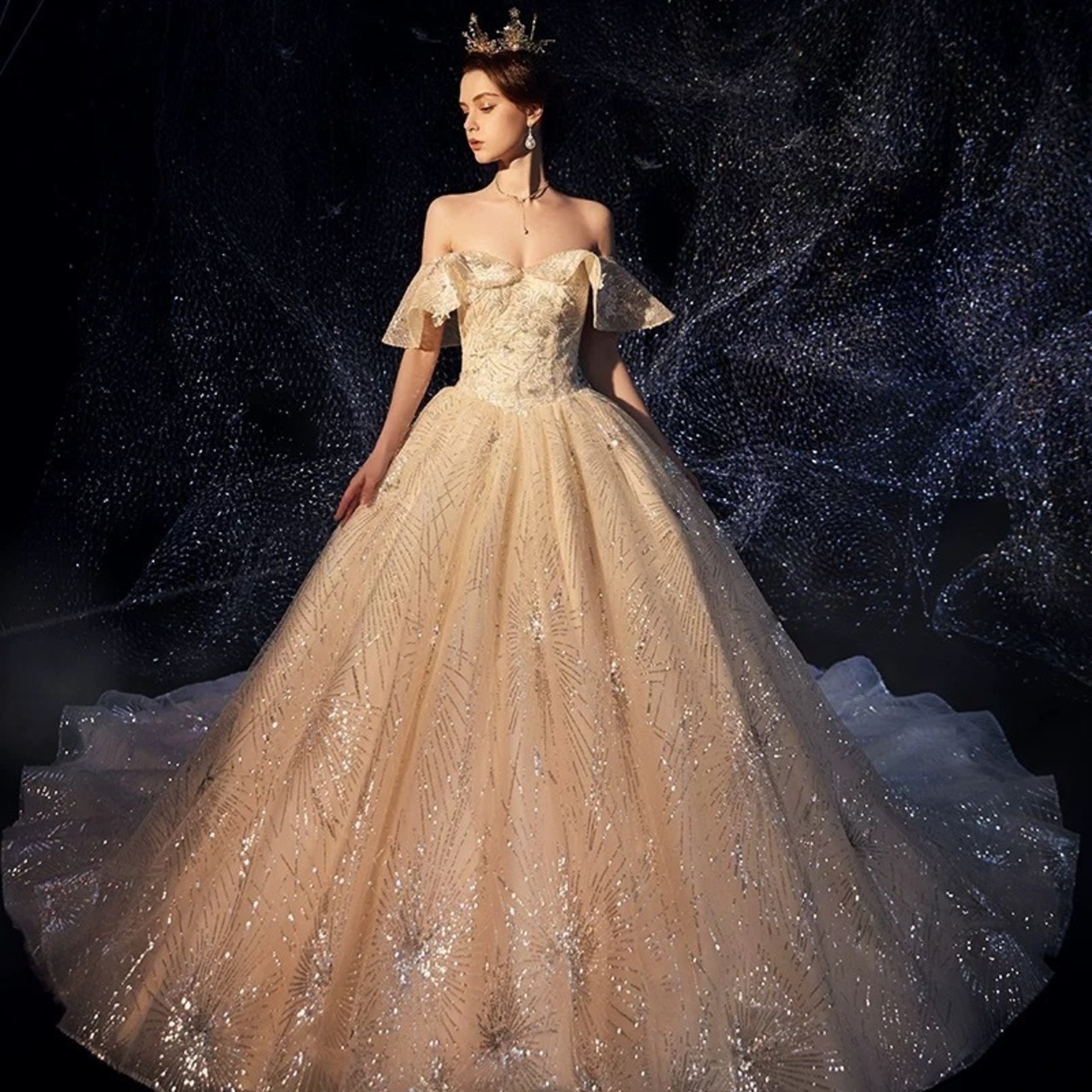 ☆ 恋をする☆ ウエディングドレス 結婚式 2019新品復古星空のドレス 