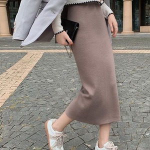 ボトムス レディース スカート ミドル丈 ニットスカート スリット入り 11色 ブラック チャコールグレー アプリコット ダークパープル プラムパープル パープル ライトパープル グレー ライトブルー グリーン ダークカーキ S M L カラバリ カラバリ豊富 セクシー 普段使い 休日 デート お出かけ 通勤 通学生 10代 20代 30代 40代 春 夏 秋 冬 オールシーズン ざっくりスカート ロングスカート ファッション オシャレ 大人可愛い 送料無料