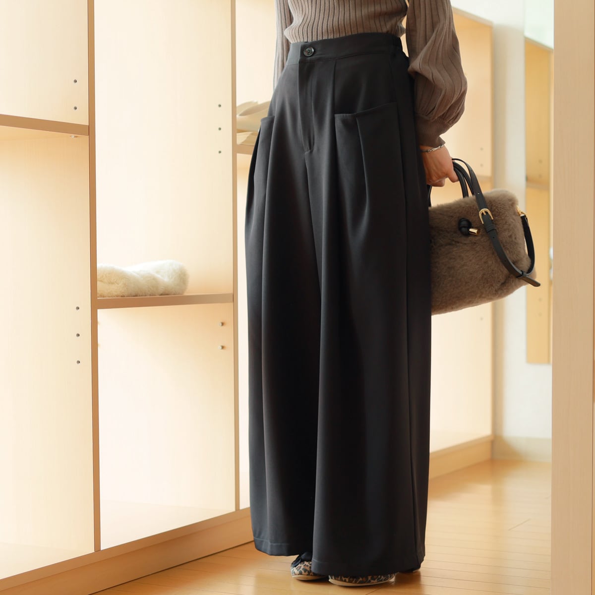 CYAN TOKYO(シアントーキョー) フロントタック ハイウエストワイドパンツ