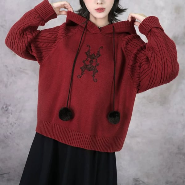 レッド刺繍ケーブルスリーブフード付きニット(ruf_03378)