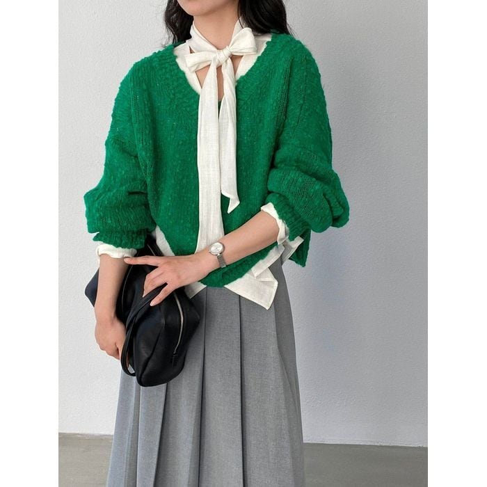 textured v-neck knit top 14219 | abeille