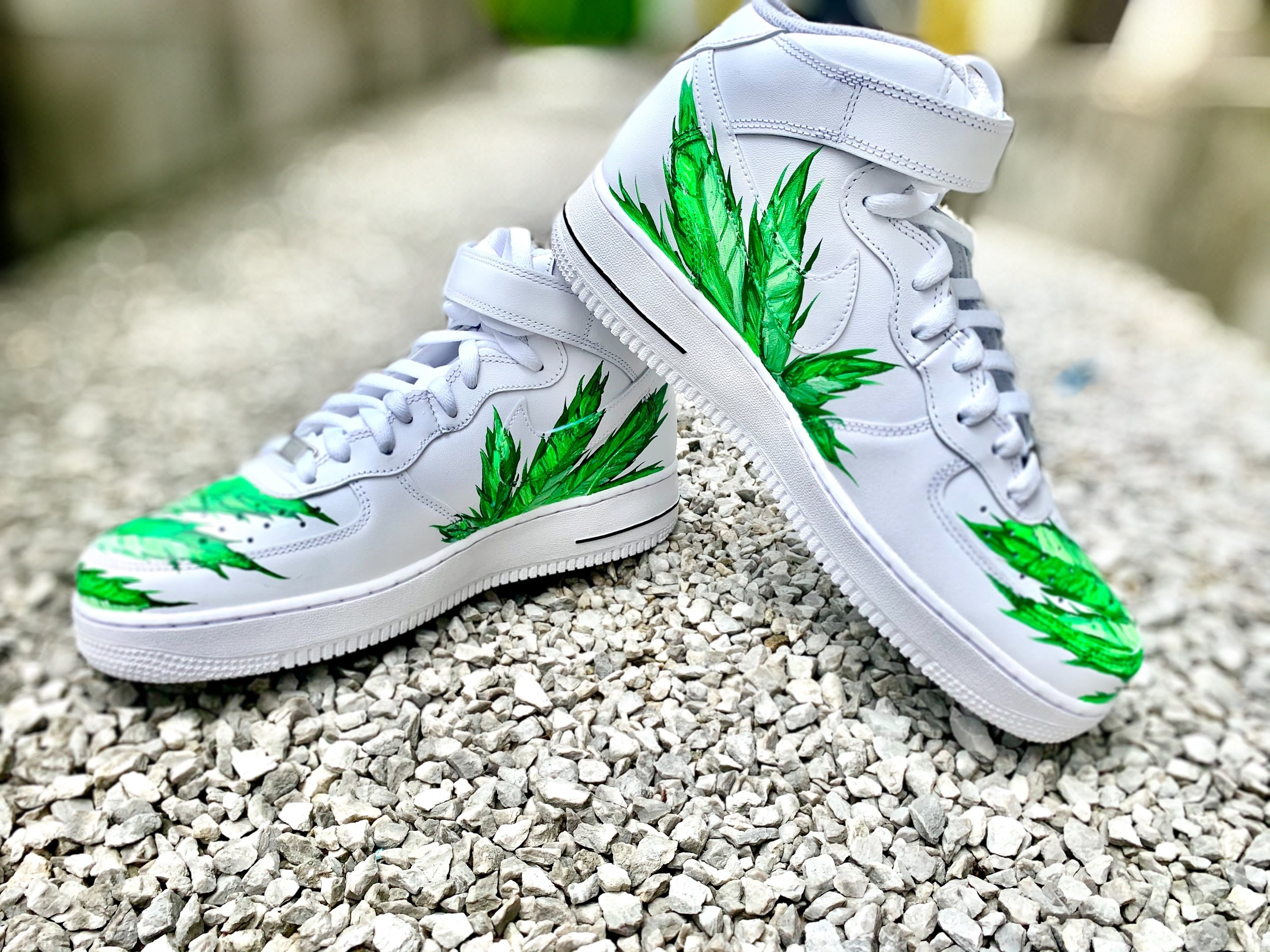 カスタムスニーカー カワサキとアディダス 初のコラボレーションスニーカー