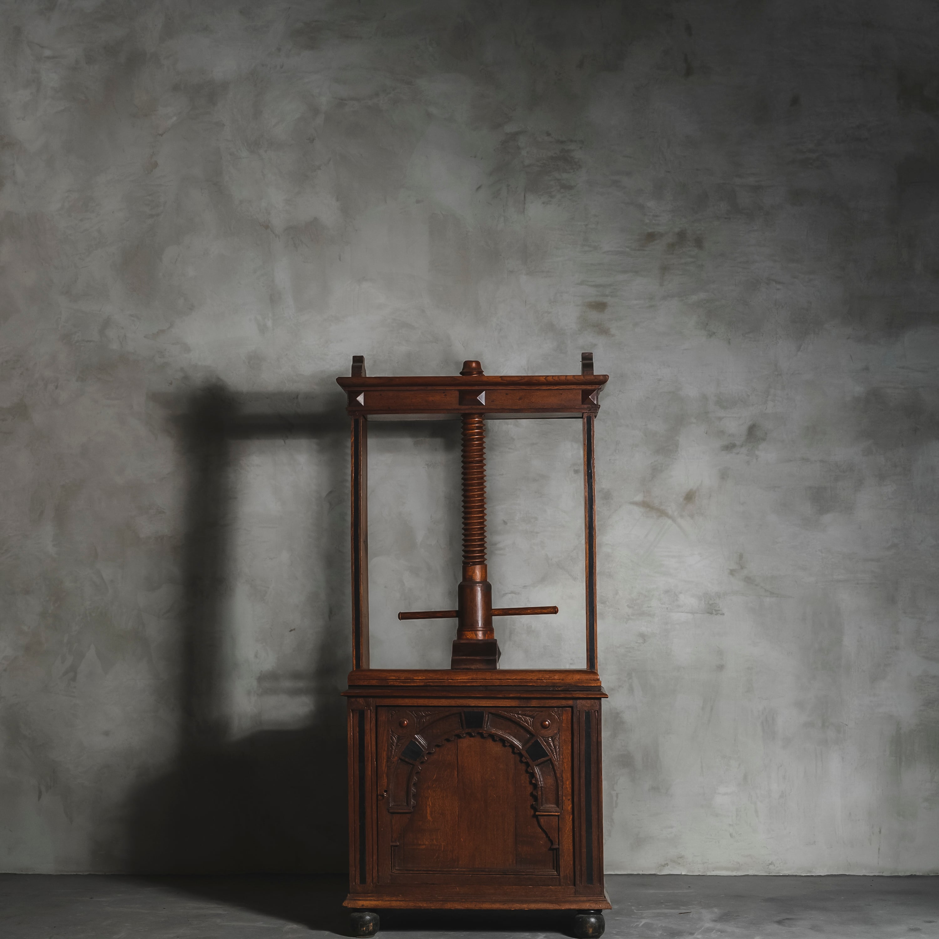 プレス機/アンティーク/製本機/撮影背景/空間装飾/ディスプレイ/バー/アンティーク家具