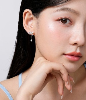 おしゃれ キラキラ ダイヤモンド フラワー 蝶々 シルバー ピアス