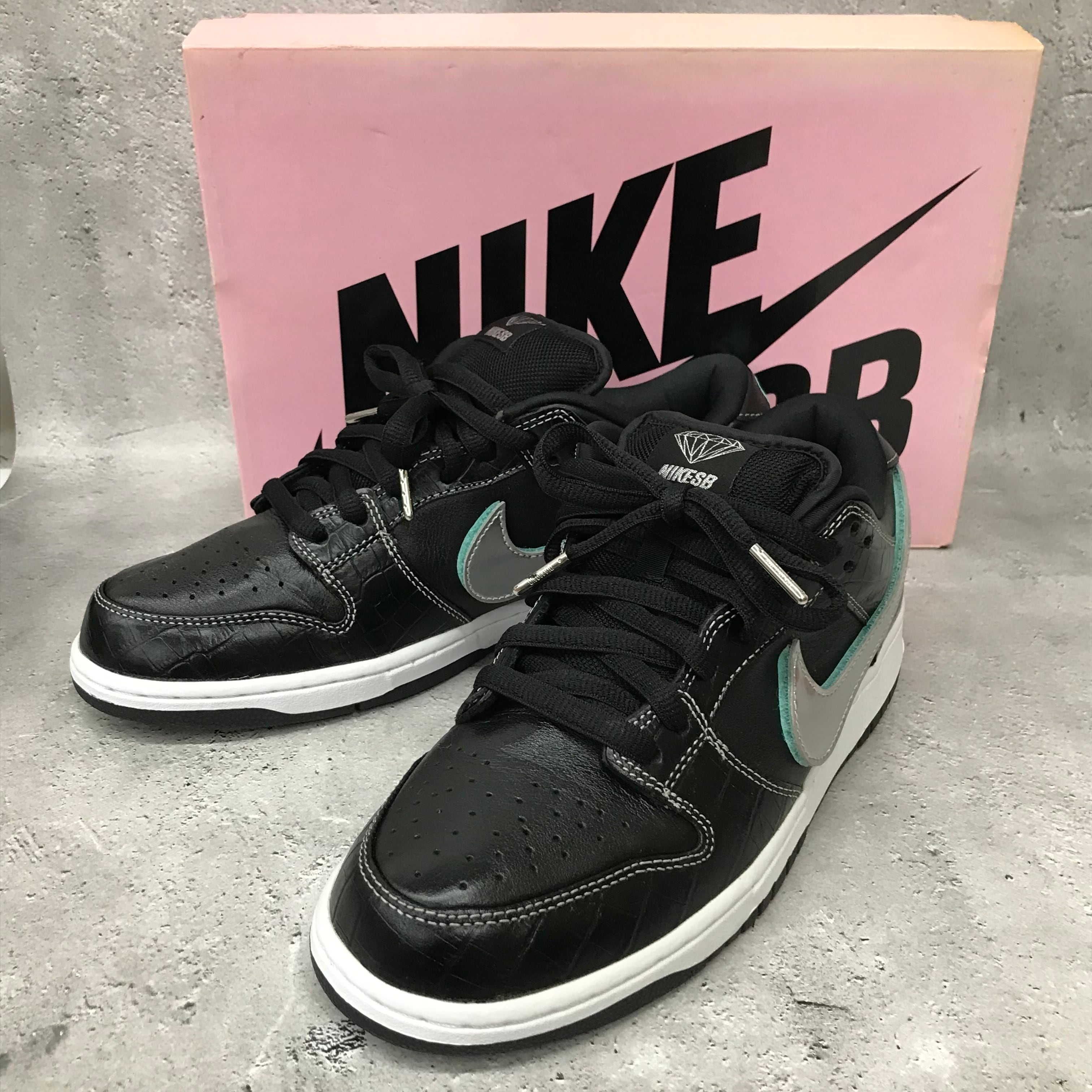 Diamond Supply Co. × Nike SB Dunk Low Pro 