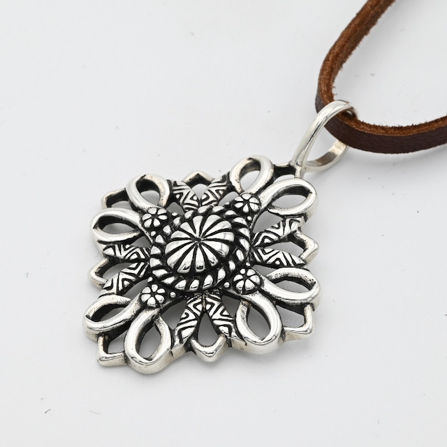 Elegant Flower Design Pendant Top By Carolyn Pollack With Deer Leather Strap / USA