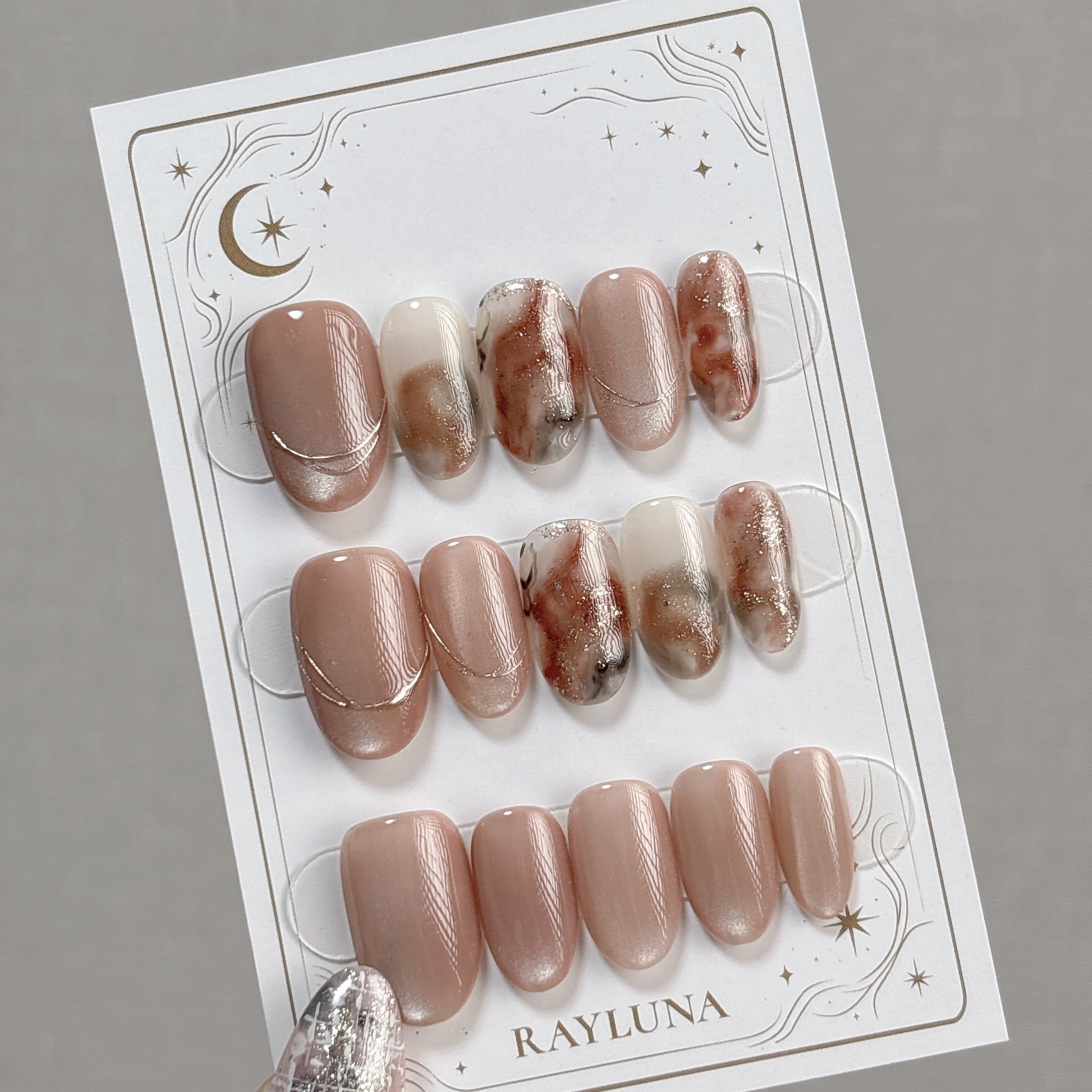 【#689】繰り返し使える【プレミアム】ネイルチップ/15本セット/ミディアム オーバル/XY249