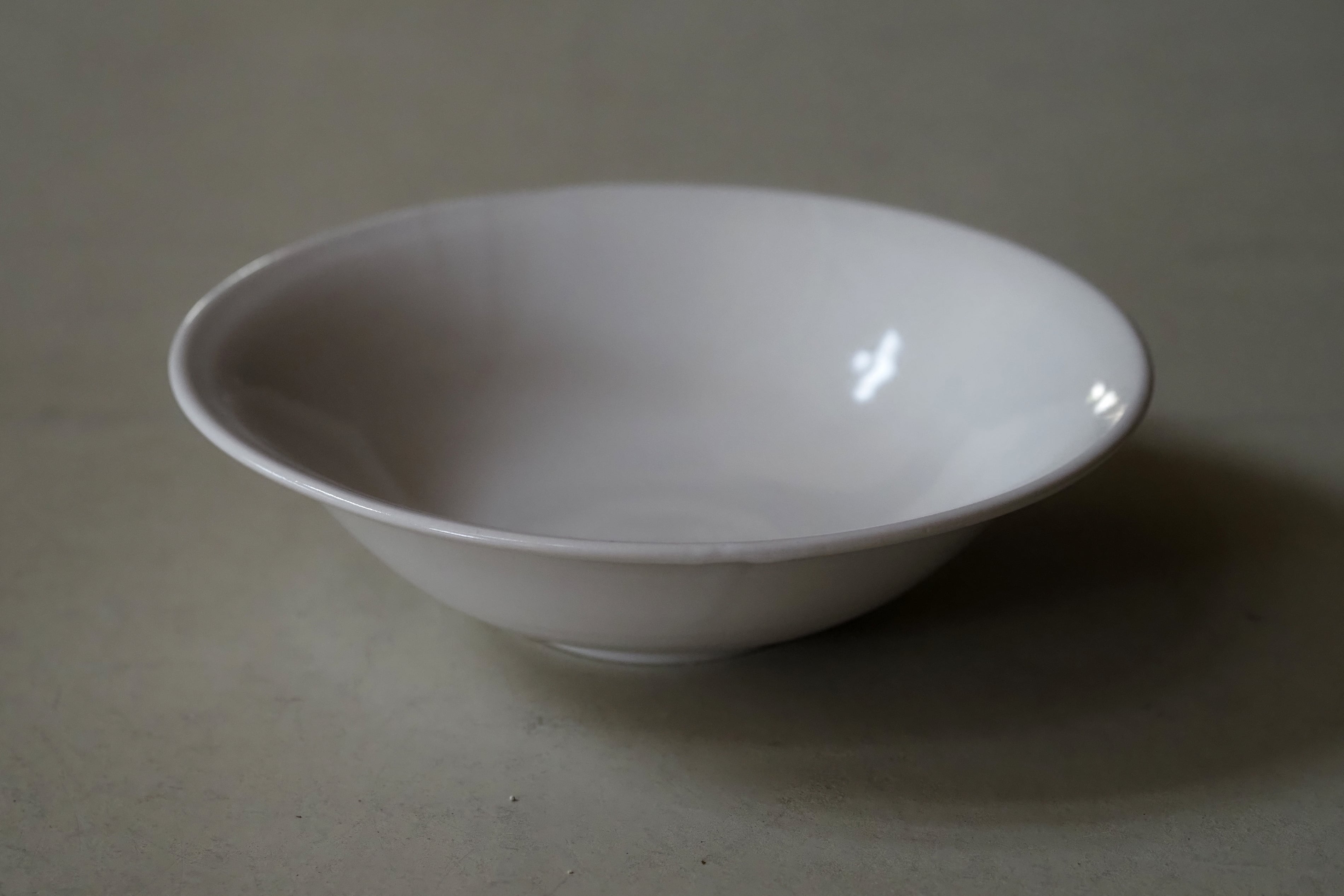 岡田直人 25.ふち反り浅鉢 | 陶屋なづな