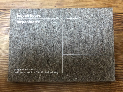 ヨーゼフ・ボイスJoseph Beuys伝説のフェルトのポストカード