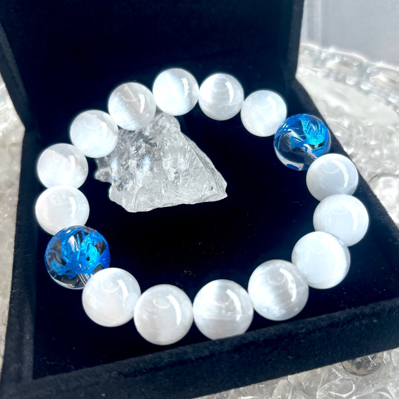 宇宙の光とセレナイト