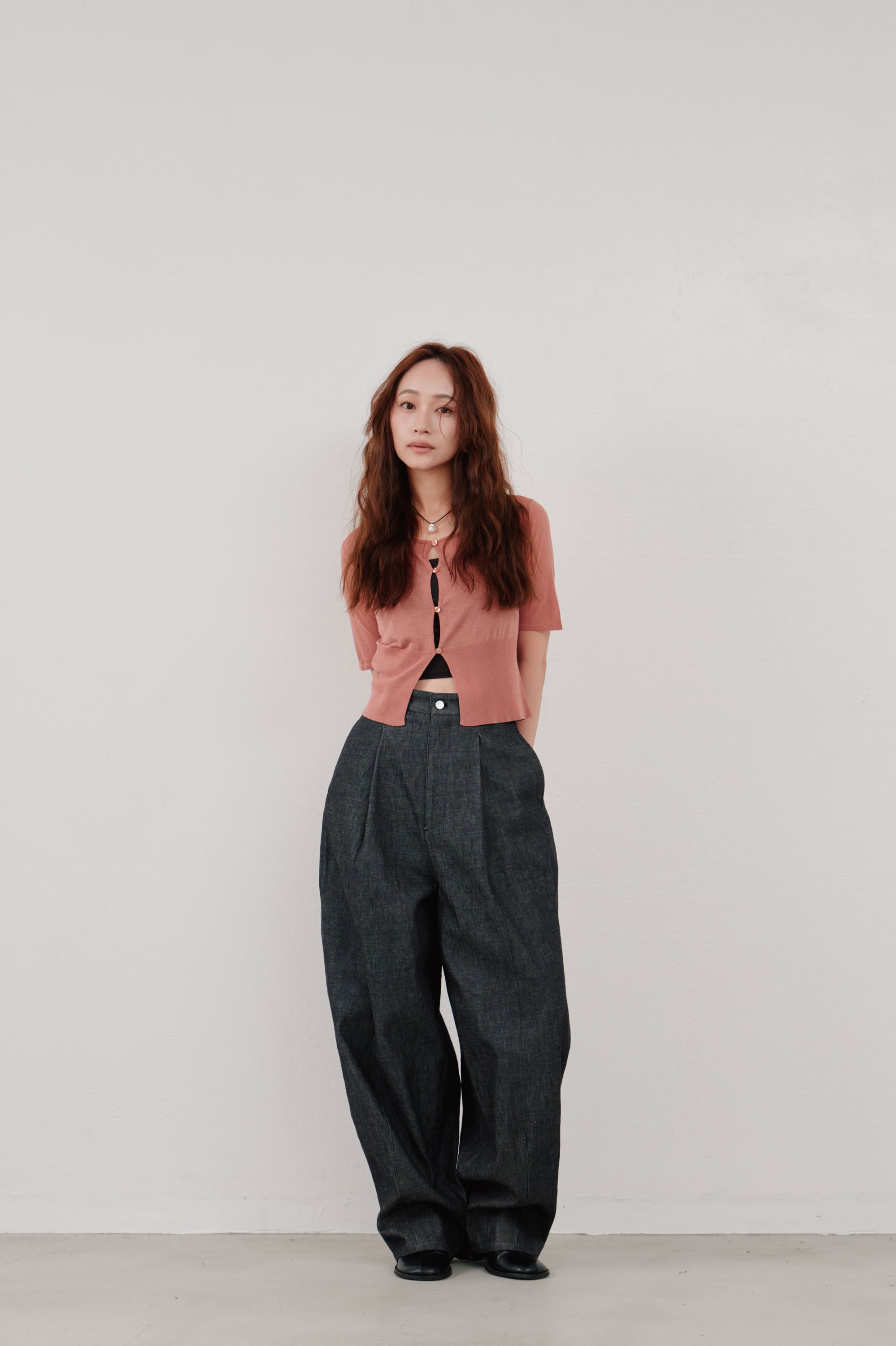 Hella ヘラ　cropped sheer knit cardigan Hella cropped sheer knit cardigan クロップドシアーカーディガン