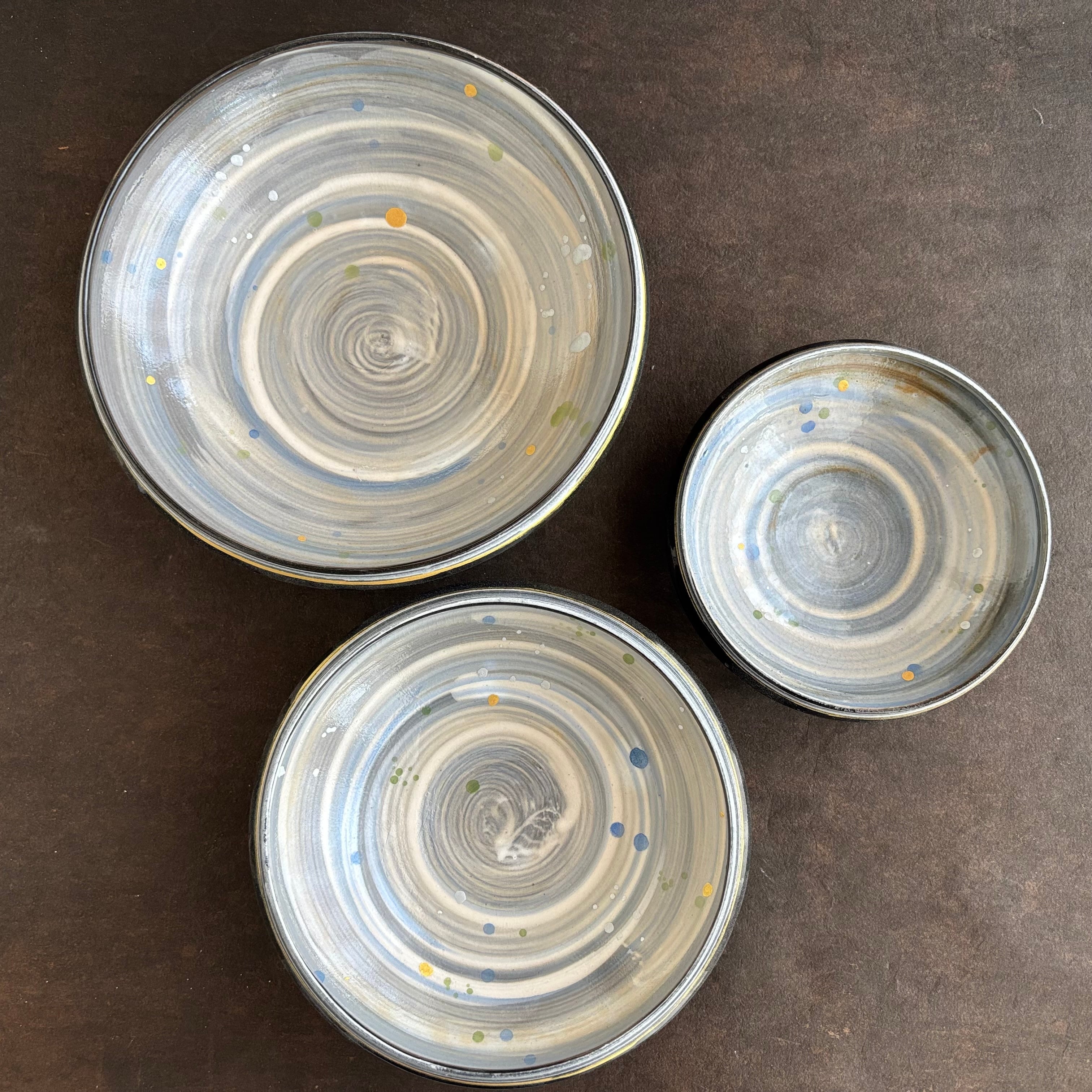 金彩空色の刷毛目 平小鉢