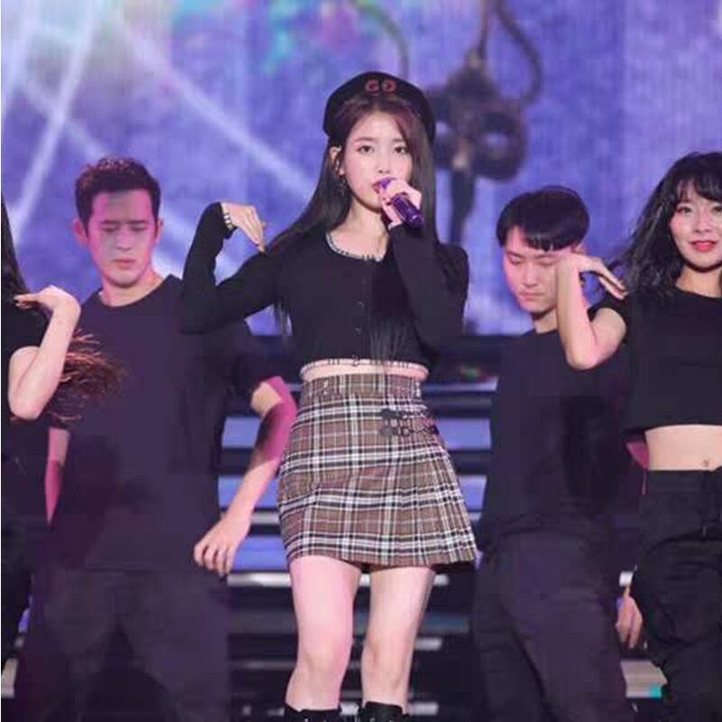 ωアイユー IU 愛用ショートロングスリーブトップス プリーツ