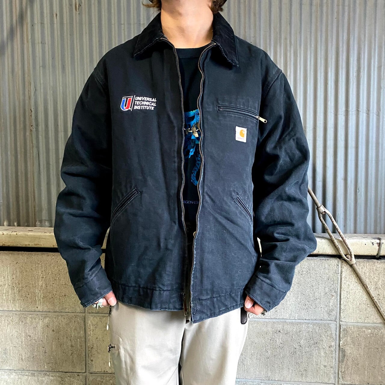 USA製 Carhartt カーハート デトロイトジャケット 企業ロゴ刺繍 メンズXL相当 古着 ダック地 ワークジャケット ブランケットライナー  ブラック 黒色 【ワークジャケット】【AL2110】 | cave 古着屋【公式】古着通販サイト